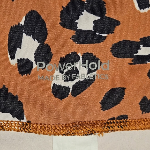 Fabletics Define PowerHold High-Waisted 7/8 Leopard Print Leggings Size 3X - Picture 15 of 16